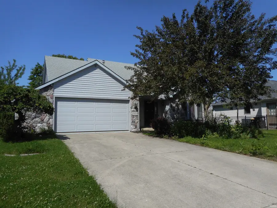 7815 Fountainhead Place, Fort Wayne, IN 46835 - #2