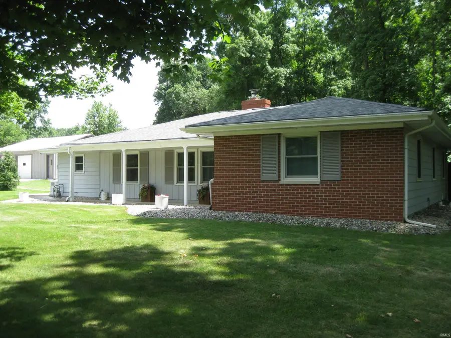 2190 E 350 N. Road, Bluffton, IN 46714 - #2