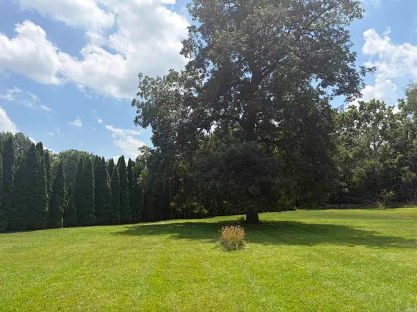 335 Tioga Road, Monticello, IN 47960