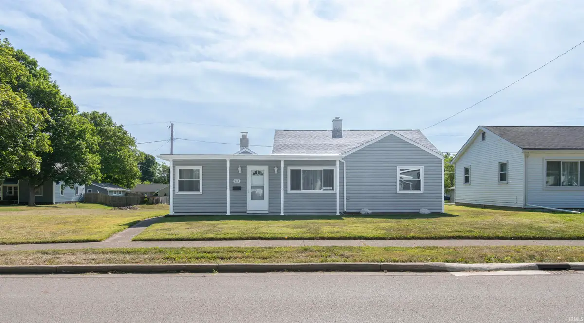 907 S State Street, Kendallville, IN 46755 - #1