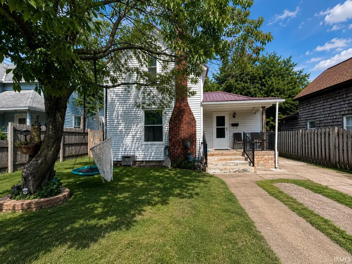 916 N Center Street, Bremen, IN 46506 - #1