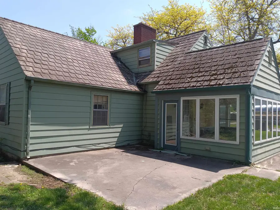 916 W Monroe Street, Decatur, IN 46733 - #3