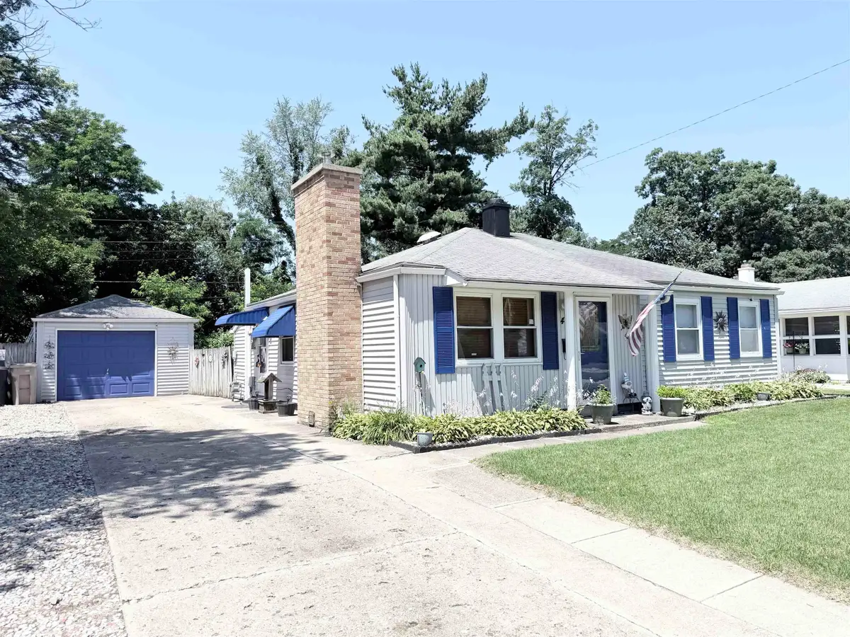 415 Manchester Drive, South Bend, IN 46615 - #1