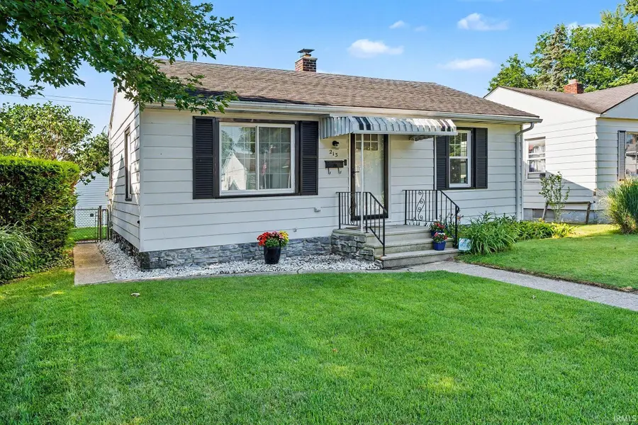 213 E Lowell Avenue, Mishawaka, IN 46545 - #3