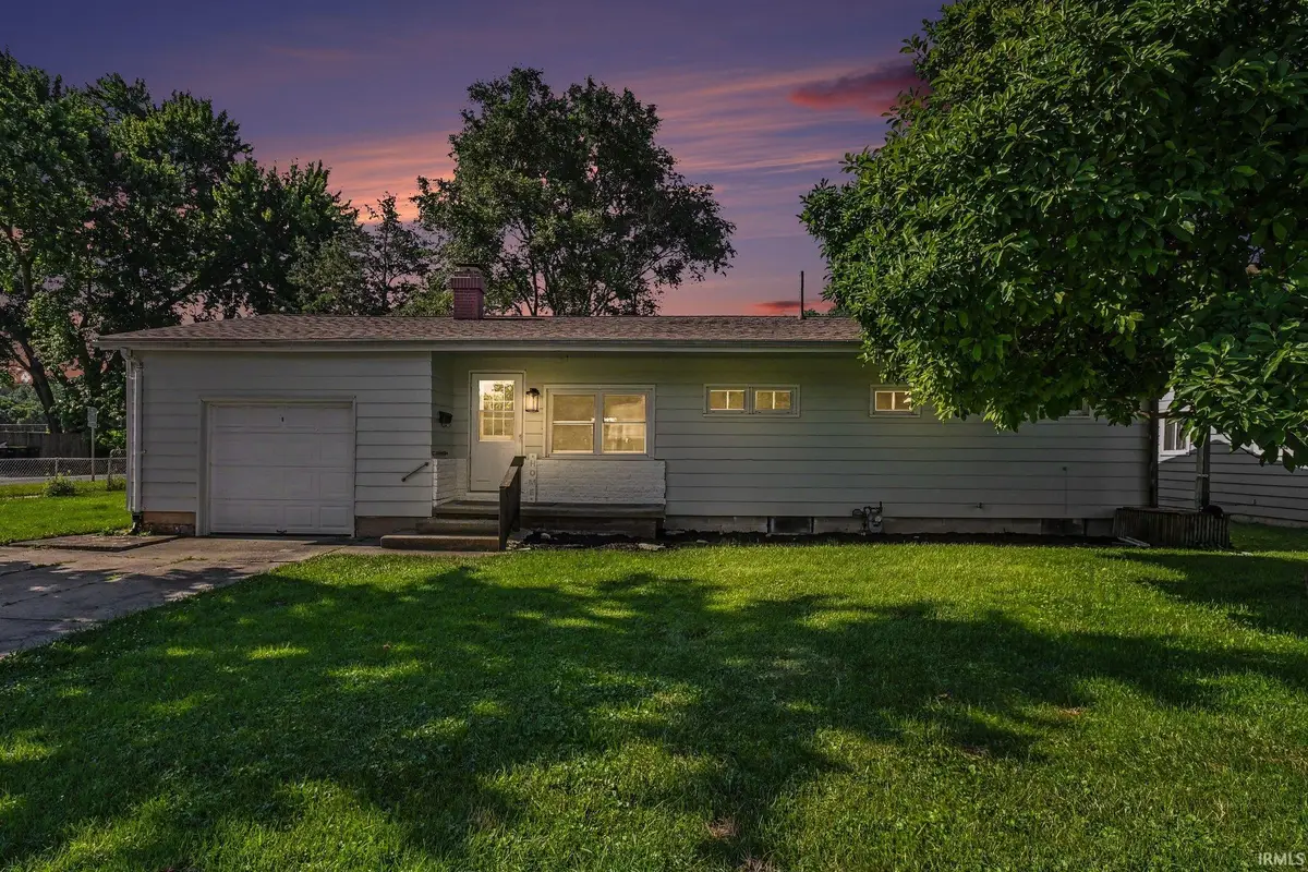 2005 Panama Street, Mishawaka, IN 46544 - #1