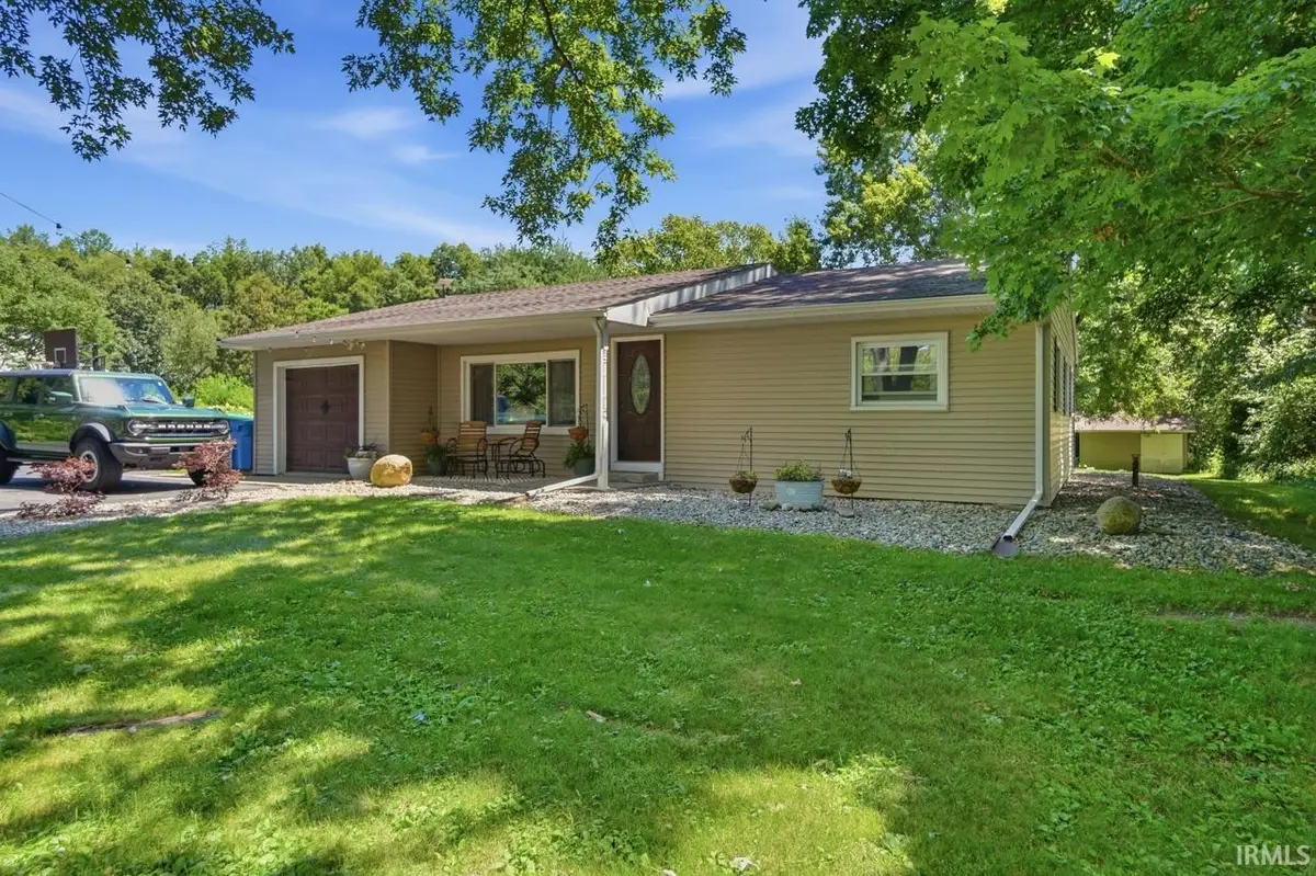 1025 S 500 E Road, Columbia City, IN 46725 - #1