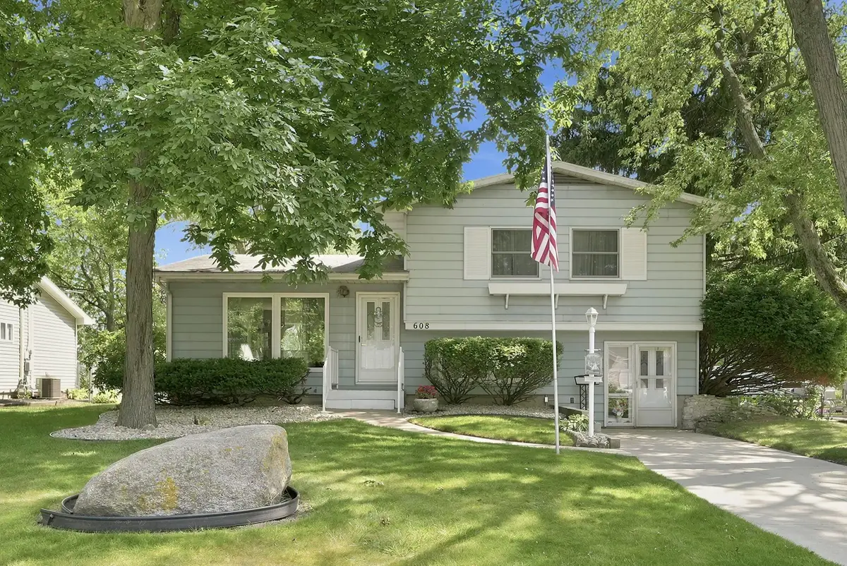 608 E Randolph Street, Angola, IN 46703 - #1
