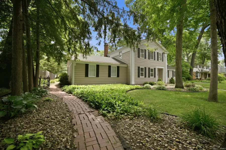 1528 Dogwood Drive, Elkhart, IN 46514 - #2