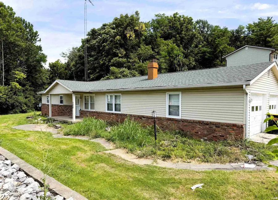 302 W Main Street, Ellettsville, IN 47429 - #2