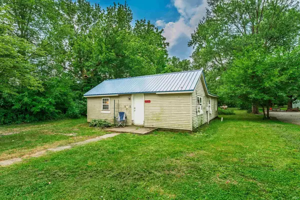 407 E Maple Street, Gaston, IN 47342