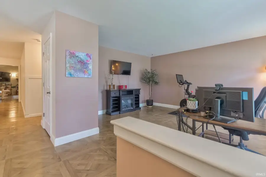 5157 W Sherwood Drive, Newburgh, IN 47630 - #3