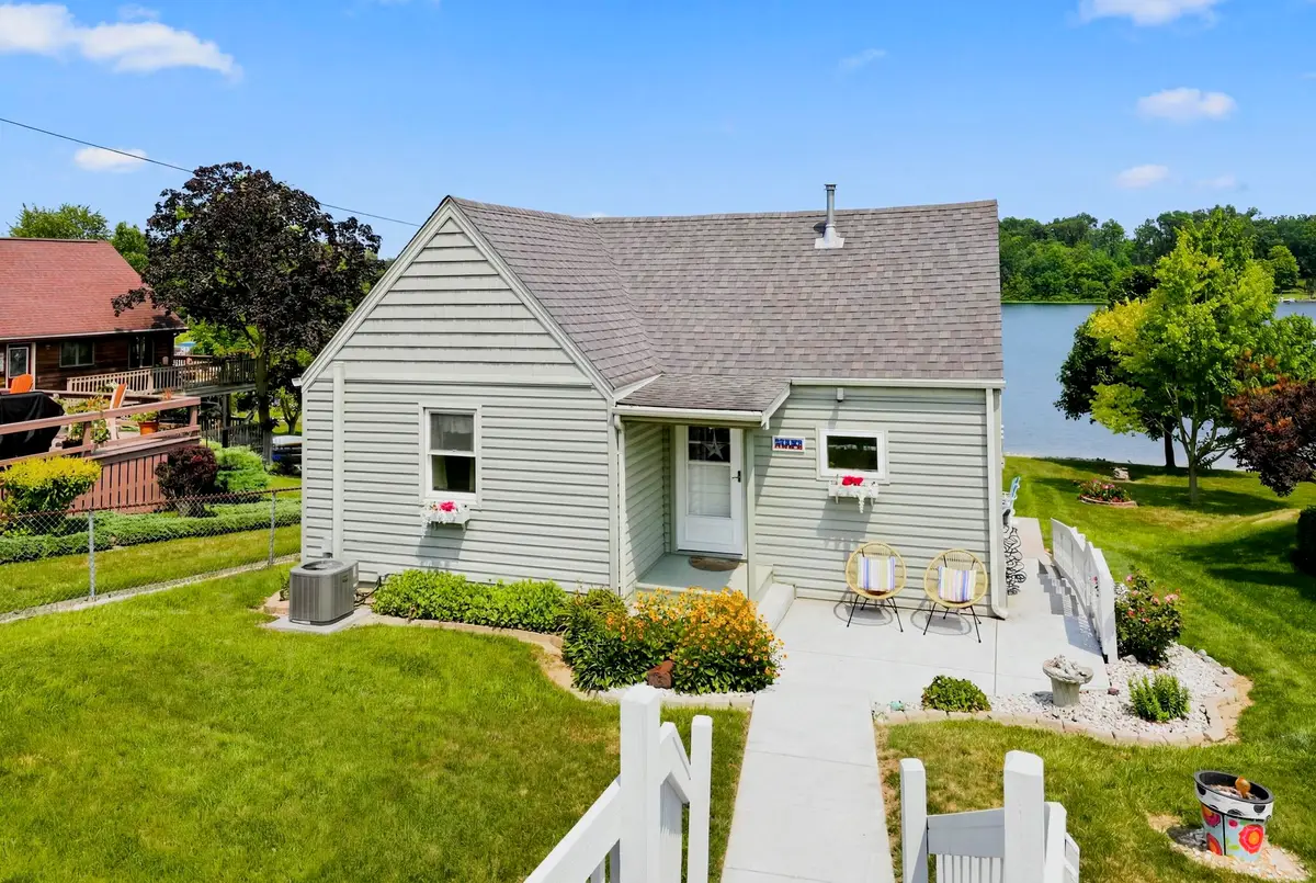 1835 E Bair Rd, Columbia City, IN 46725 - #1