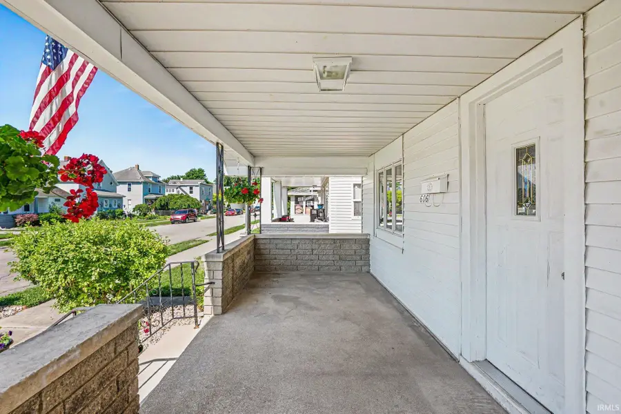 606 W 6th Street, Mishawaka, IN 46544 - #3