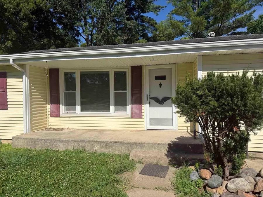 2401 Elyetta Street, Fort Wayne, IN 46802 - #2