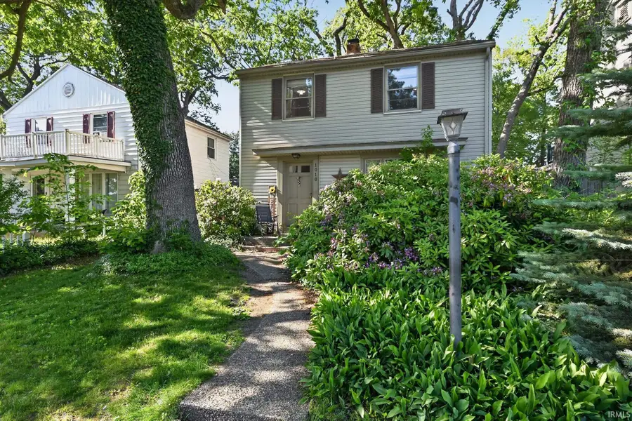 1010 W Lawrence Street, Mishawaka, IN 46545 - #2