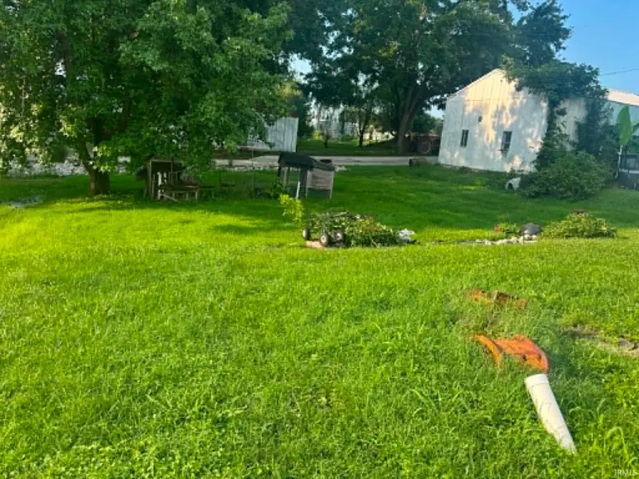 440 W Mill Street, Montgomery, IN 47501 - #2