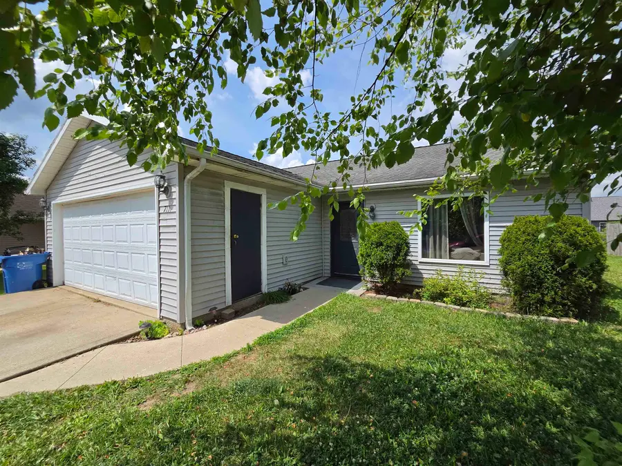 711 Burke Street, Columbia City, IN 46725 - #2