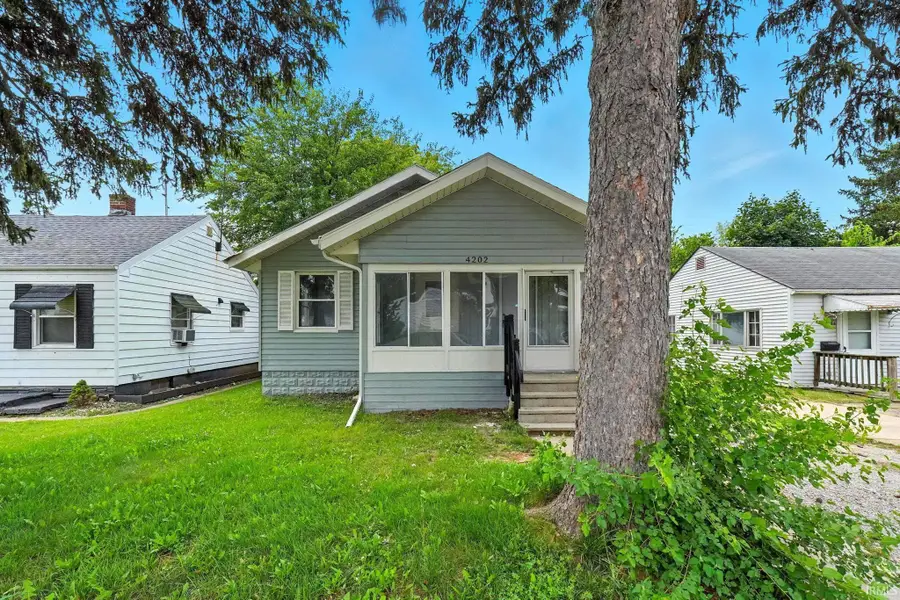 4202 Hanna Street, Fort Wayne, IN 46806 - #2