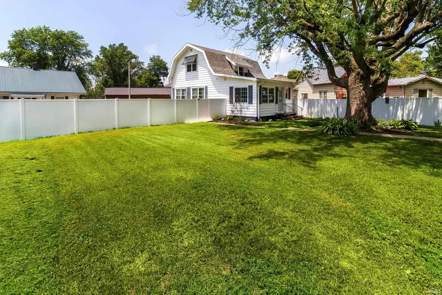 608 N Main Street, Bicknell, IN 47512 - #3