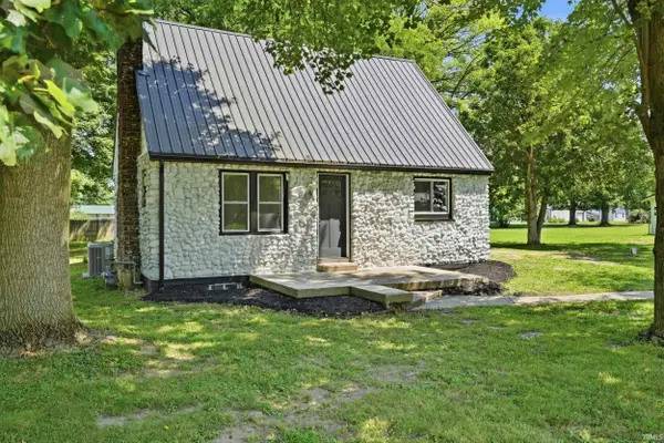 554 Grant Street, Rome City, IN 46784