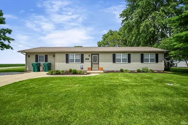 515 W Oxford Street, Otterbein, IN 47970