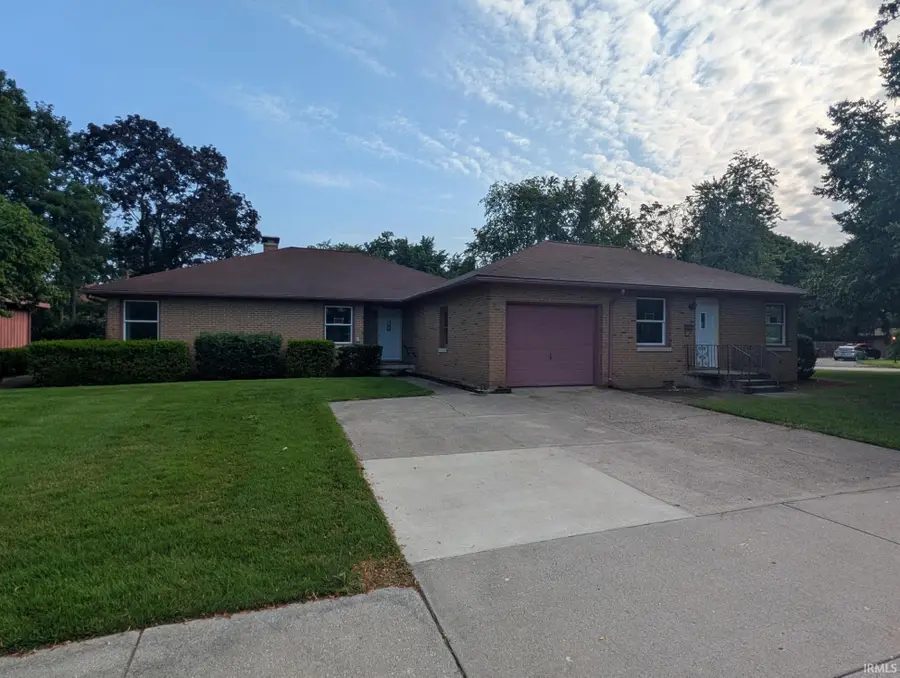 412 W Beardsley Avenue, Elkhart, IN 46514 - #2