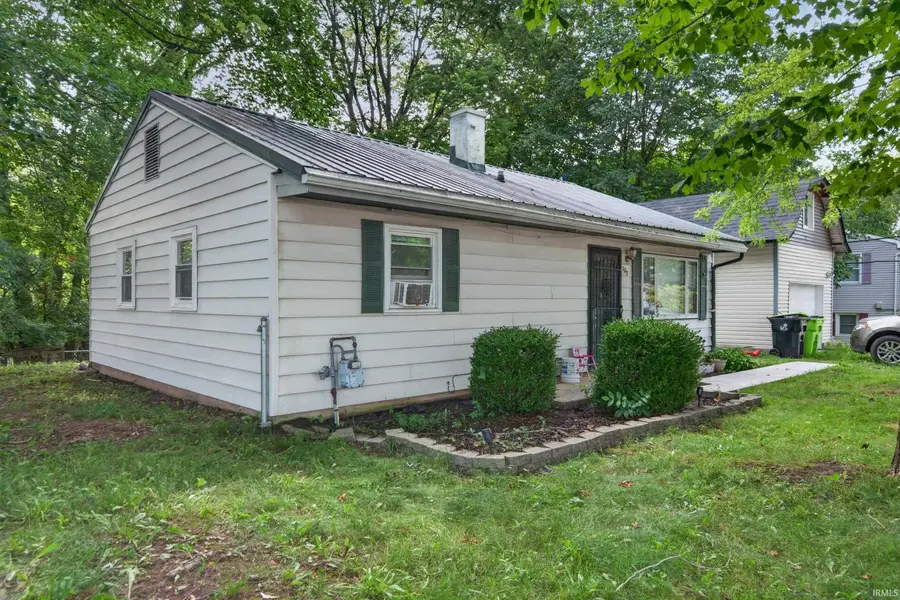 707 Walnut Avenue, Logansport, IN 46947 - #2