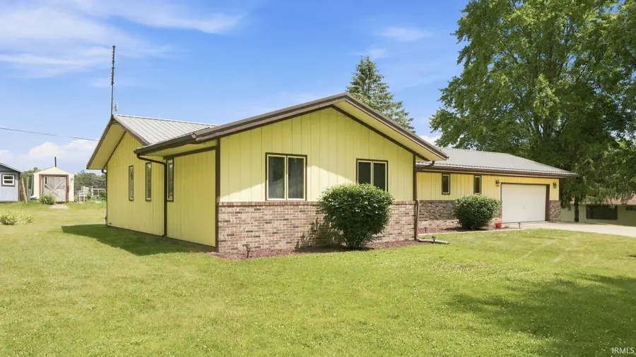 4421 S State Road 5 Road, South Whitley, IN 46787 - #2