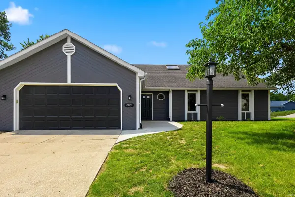 2219 Lima Valley Drive, Fort Wayne, IN 46818