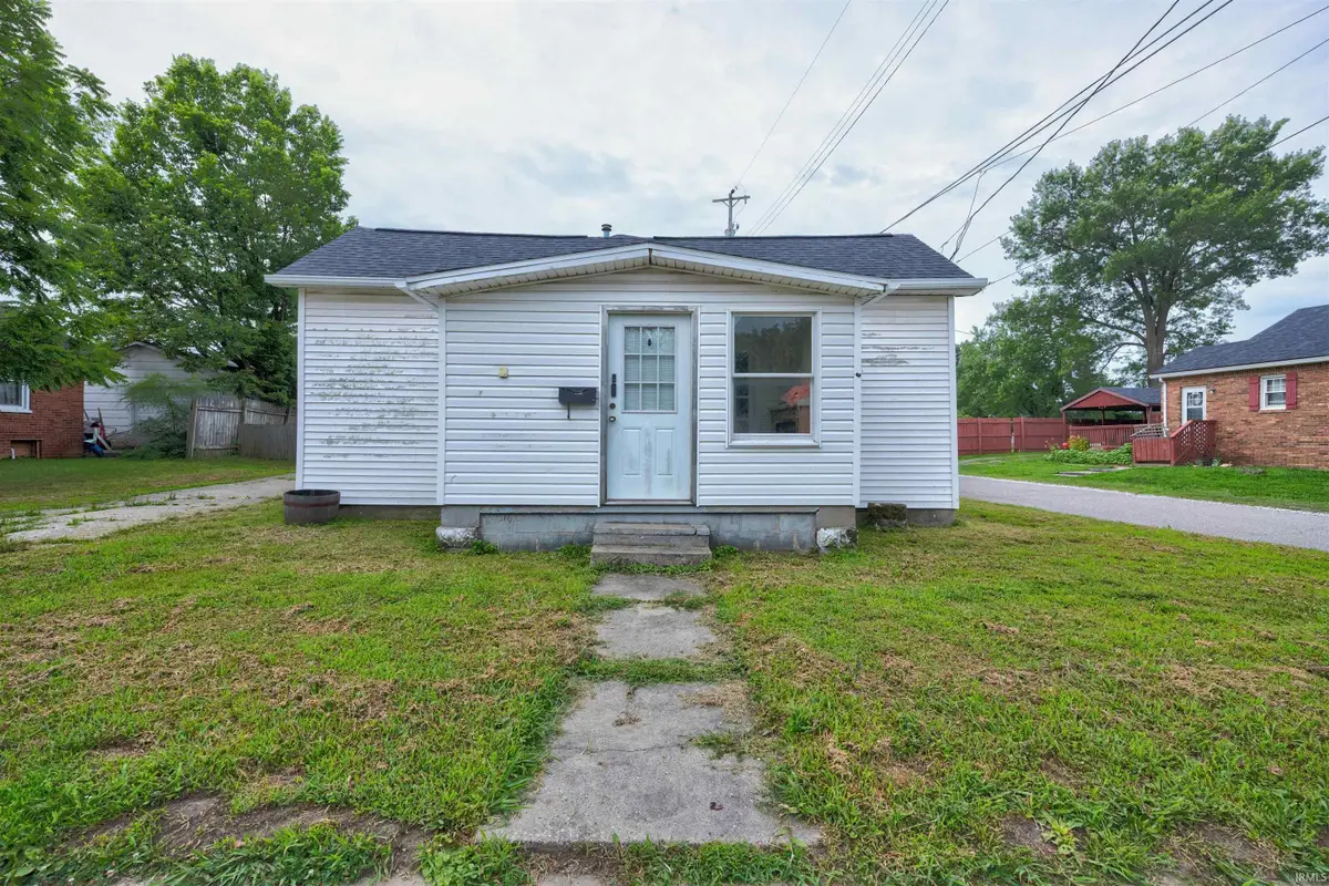 901 E State Street, Princeton, IN 47670 - #1