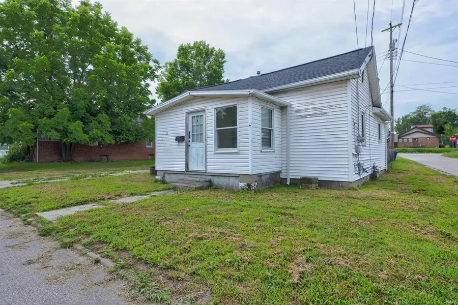 901 E State Street, Princeton, IN 47670 - #2