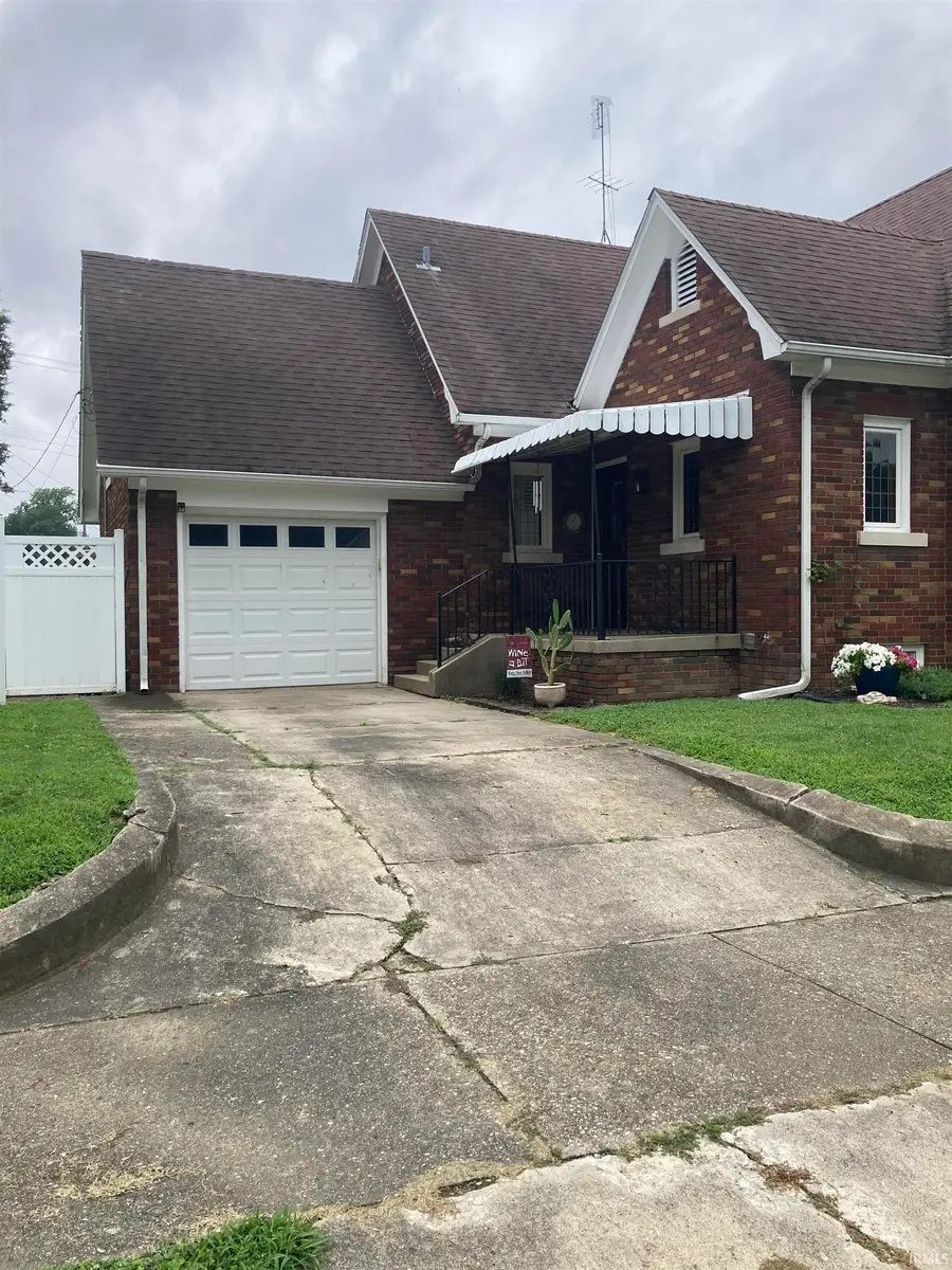 227 E Monroe Street, Princeton, IN 47670 - #3