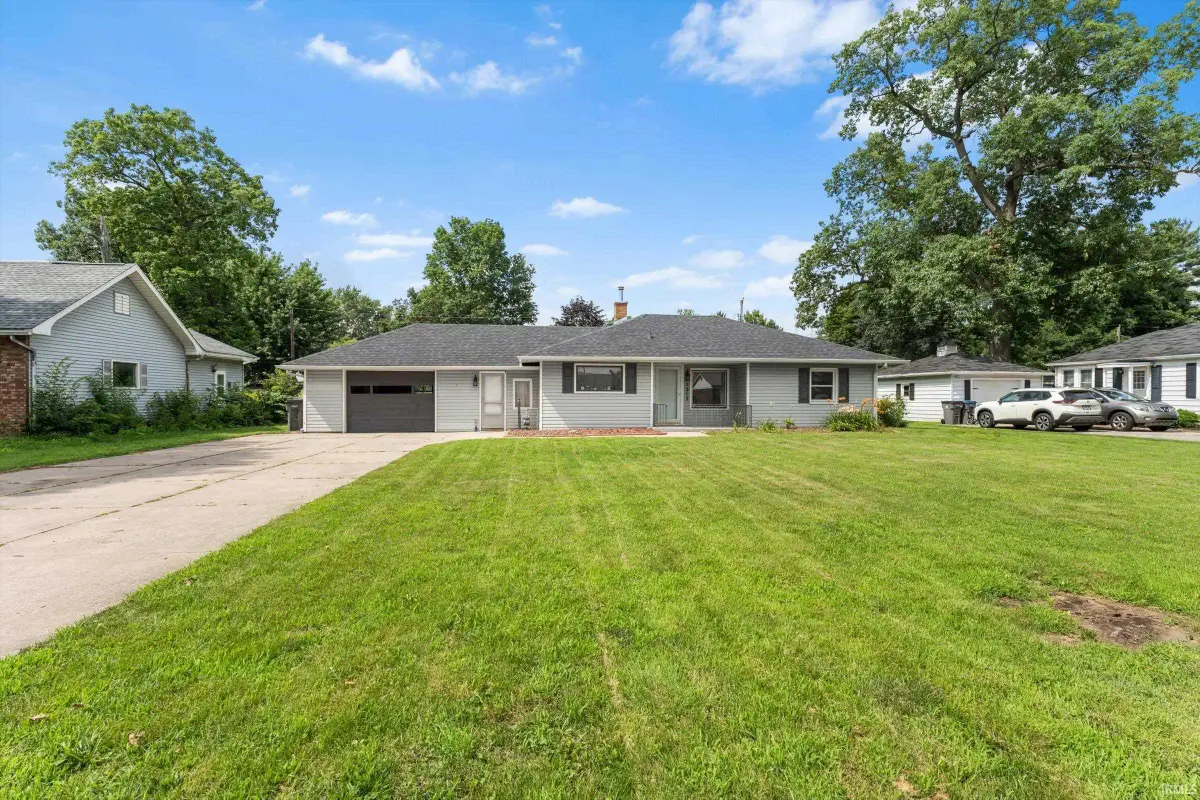 1313 E Douglas Street, Goshen, IN 46528 - #1