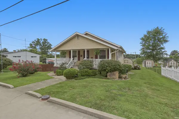 226 N 2nd Avenue, Oakland City, IN 47660