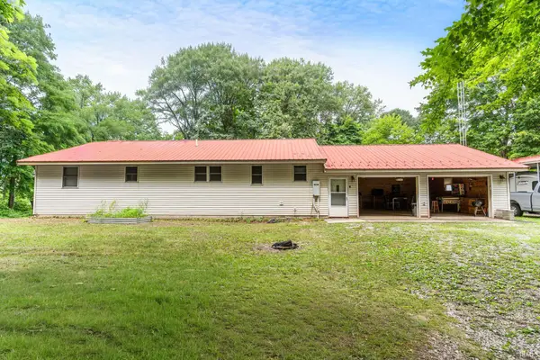 3525 N 1100 E, Grovertown, IN 46531