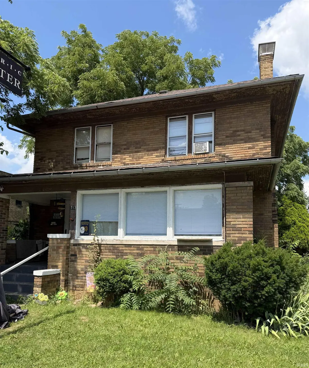717 E Lincoln Way, South Bend, IN 46601 - #1