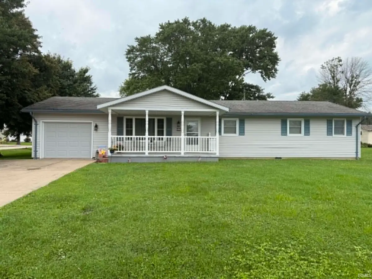 315 N Curtis Drive, Vincennes, IN 47591 - #1
