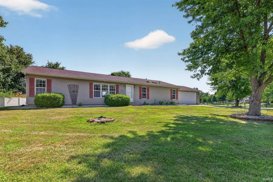 1770 N Vicky Lane, Warsaw, IN 46582 - #2