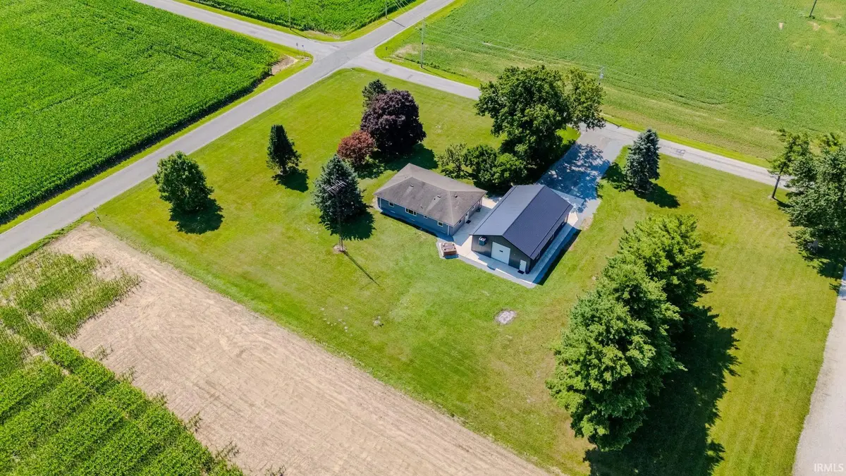 7038 W Division Road, Wabash, IN 46992 - #1