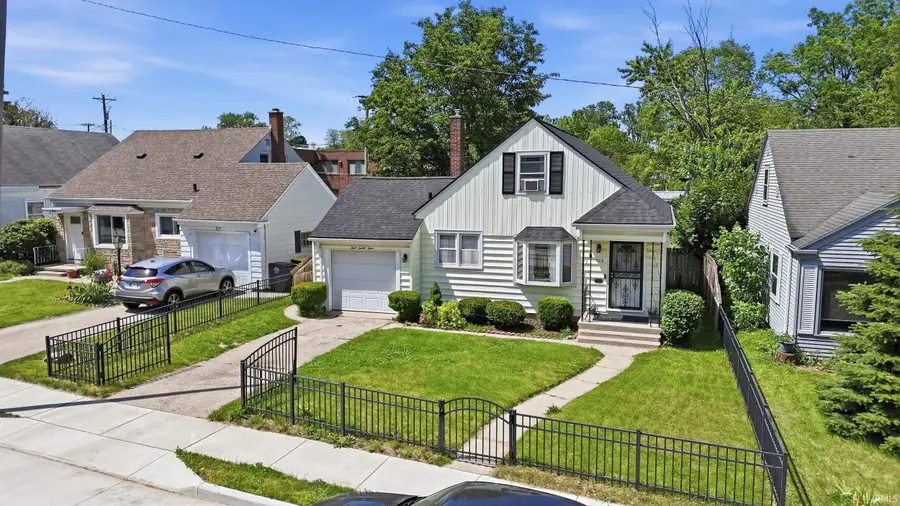 323 Field Street, Fort Wayne, IN 46805 - #2