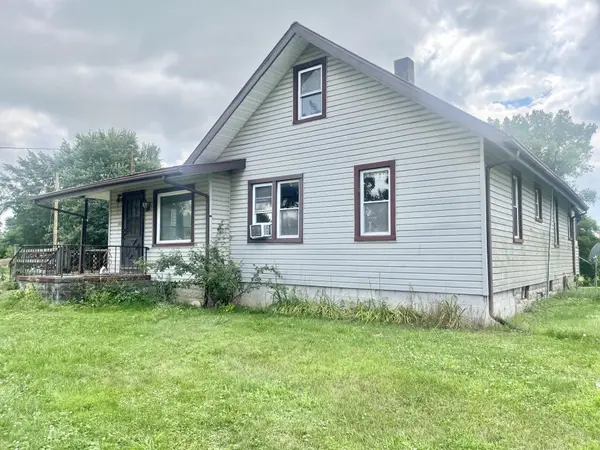 7981 S Packerton Road, Claypool, IN 46510