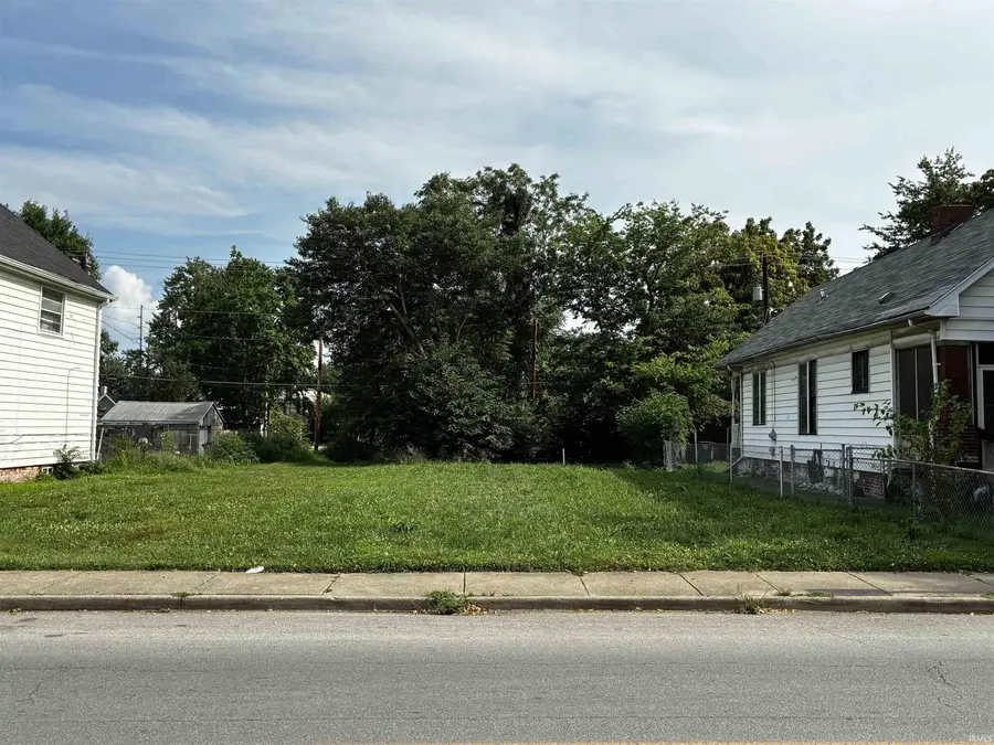 635 E Virginia Street, Evansville, IN 47711 - #2