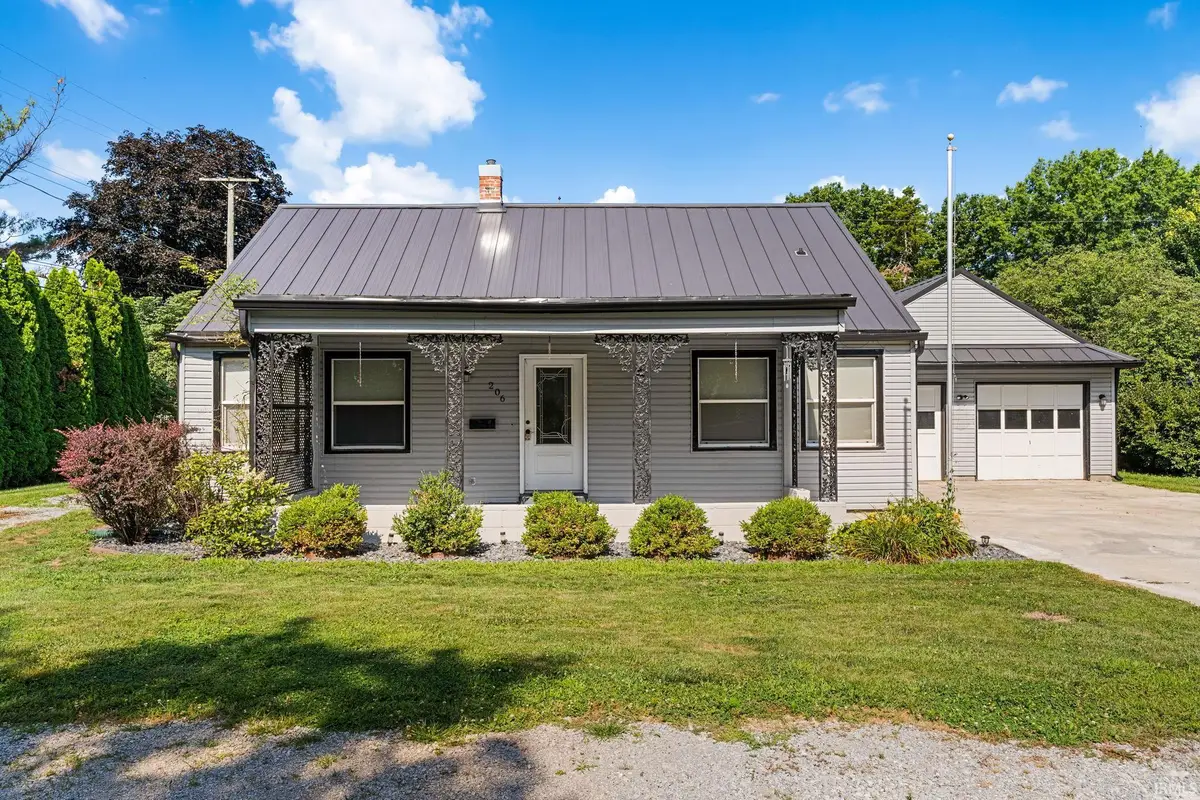 206 N 4th Street, Monticello, IN 47960 - #1