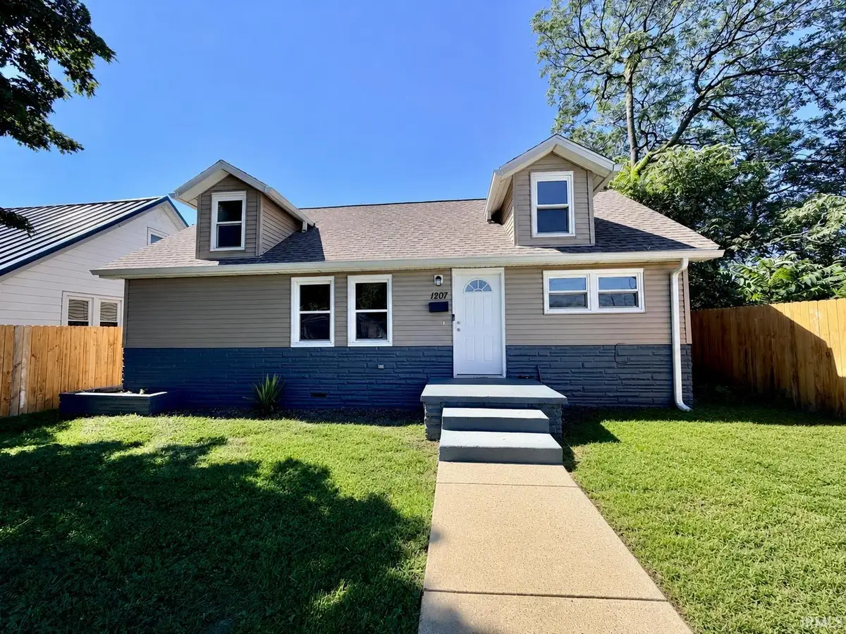 1207 E Eichel Avenue, Evansville, IN 47711 - #1