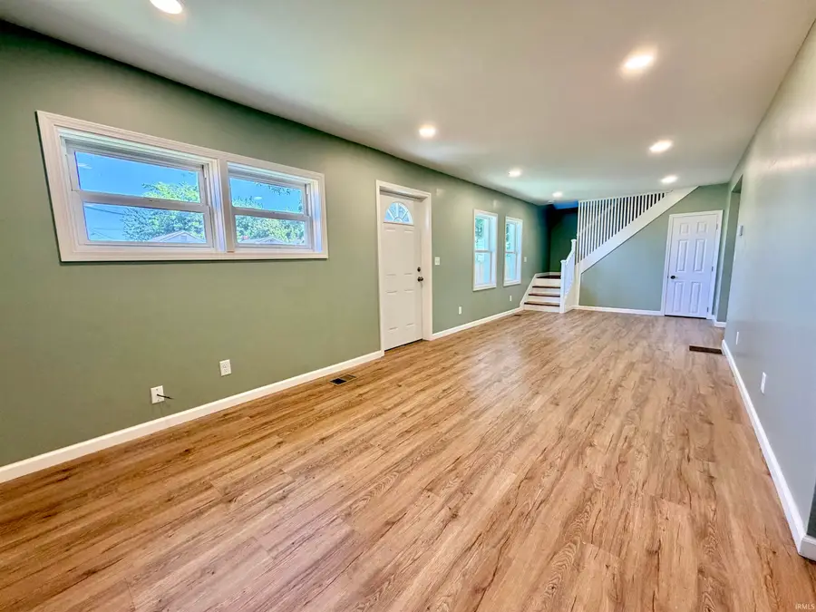 1207 E Eichel Avenue, Evansville, IN 47711 - #2