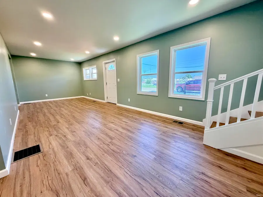 1207 E Eichel Avenue, Evansville, IN 47711 - #3