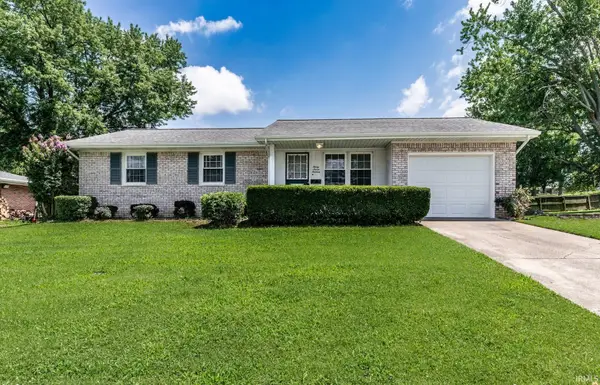 3713 Debbie Lane, Evansville, IN 47711