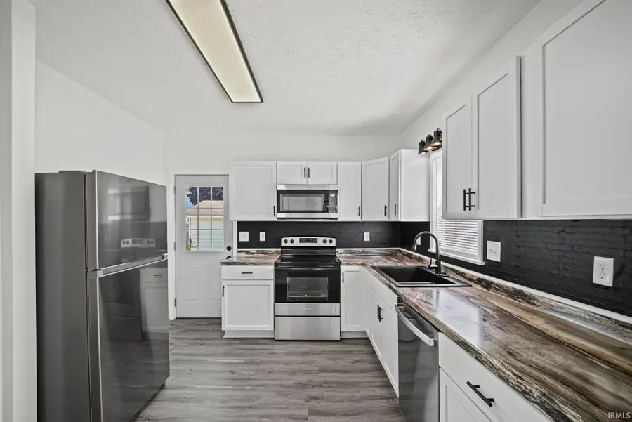 206 E Green Street, Frankfort, IN 46041 - #3