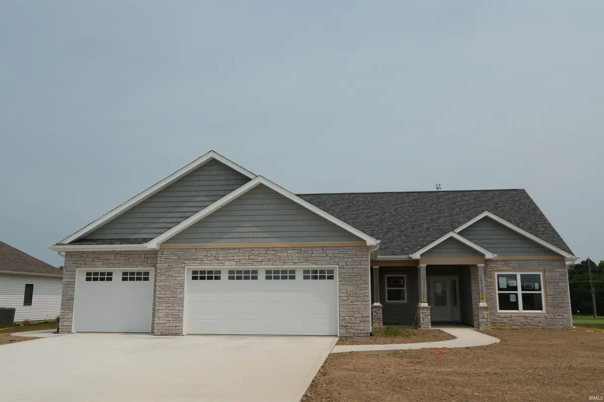 2216 Golfview Drive, Auburn, IN 46706 - #1