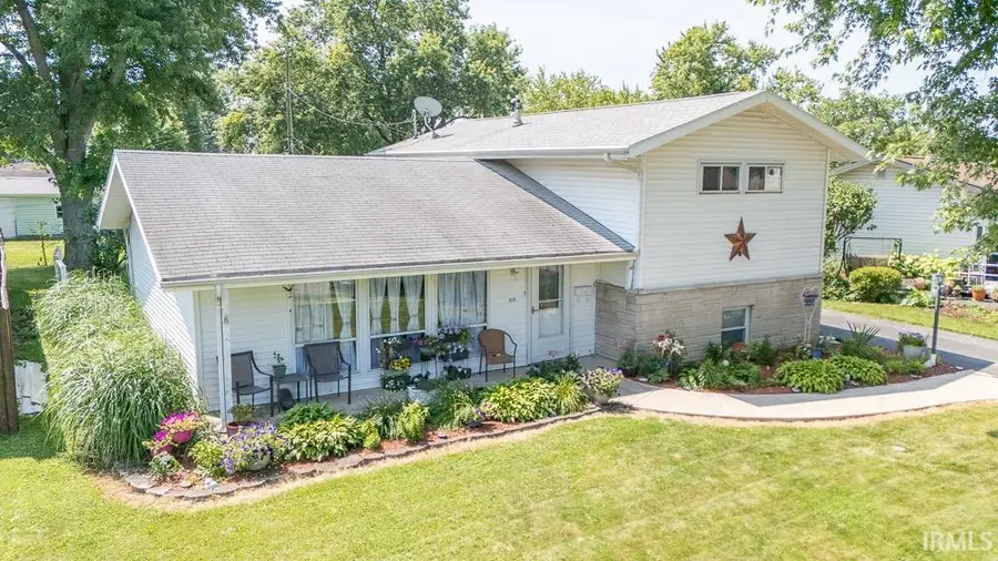 810 N Knight Circle, Marion, IN 46952 - #2
